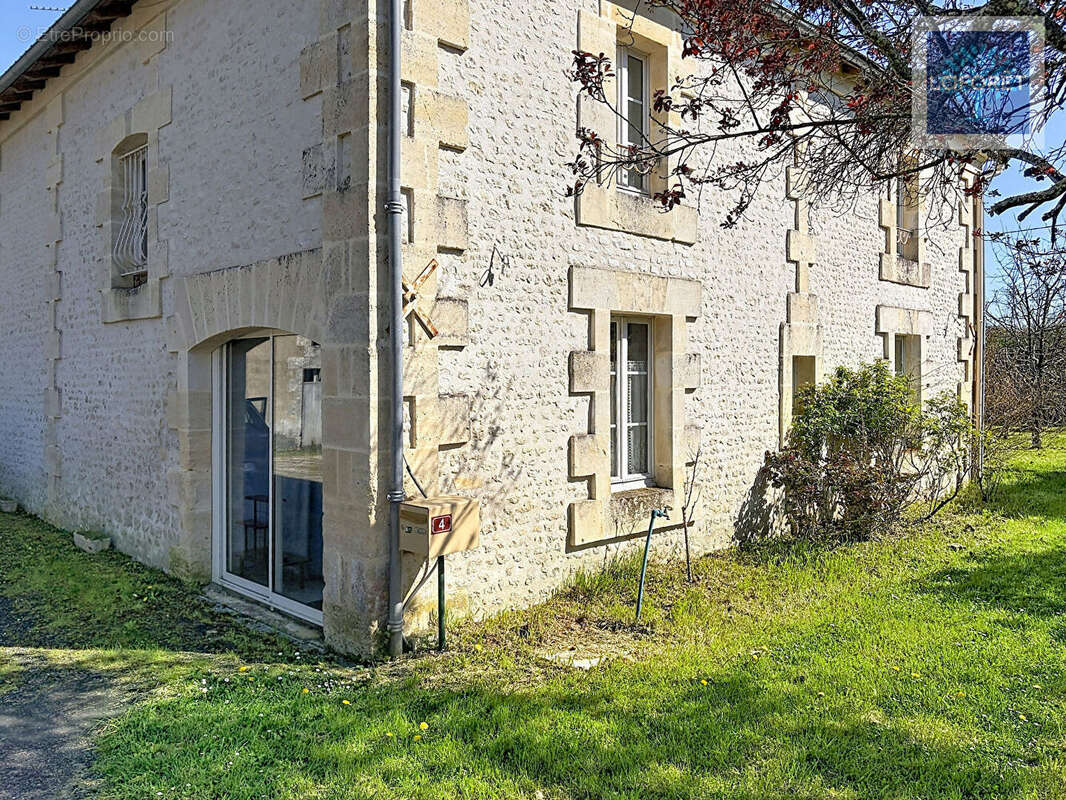 Demeure de charme en pierre - photo 3