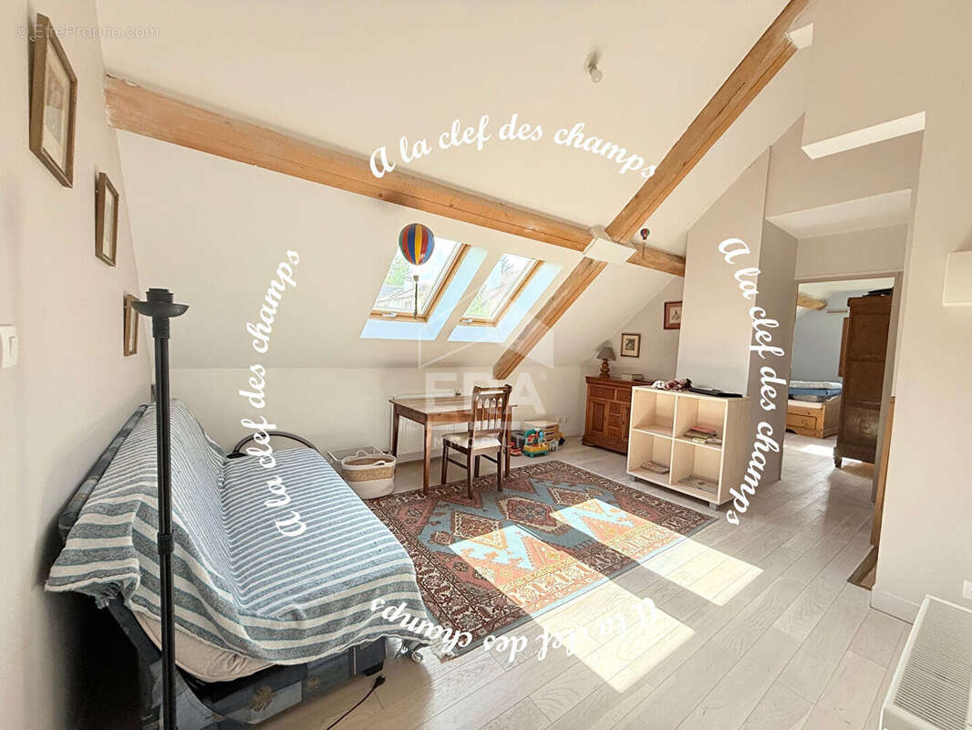 Maison à SAINT-REMY-LES-CHEVREUSE