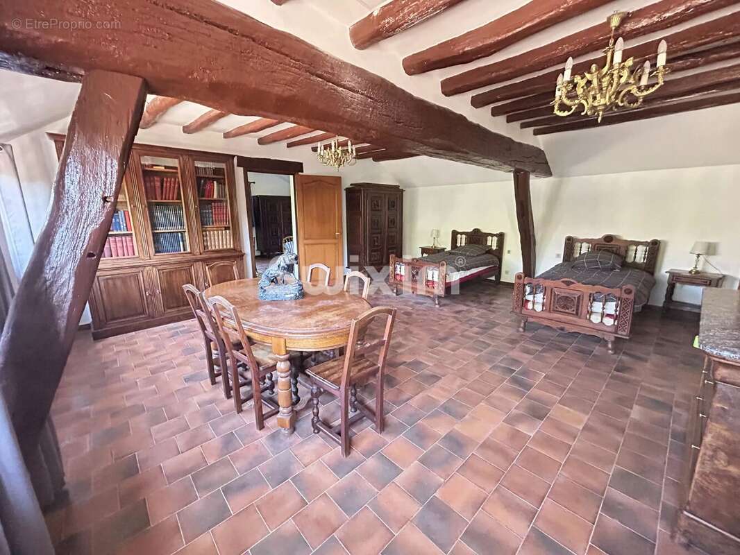 Maison à JOUX-LA-VILLE