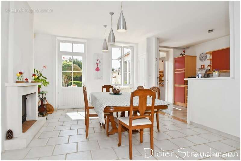 Maison à AIGREFEUILLE-D&#039;AUNIS