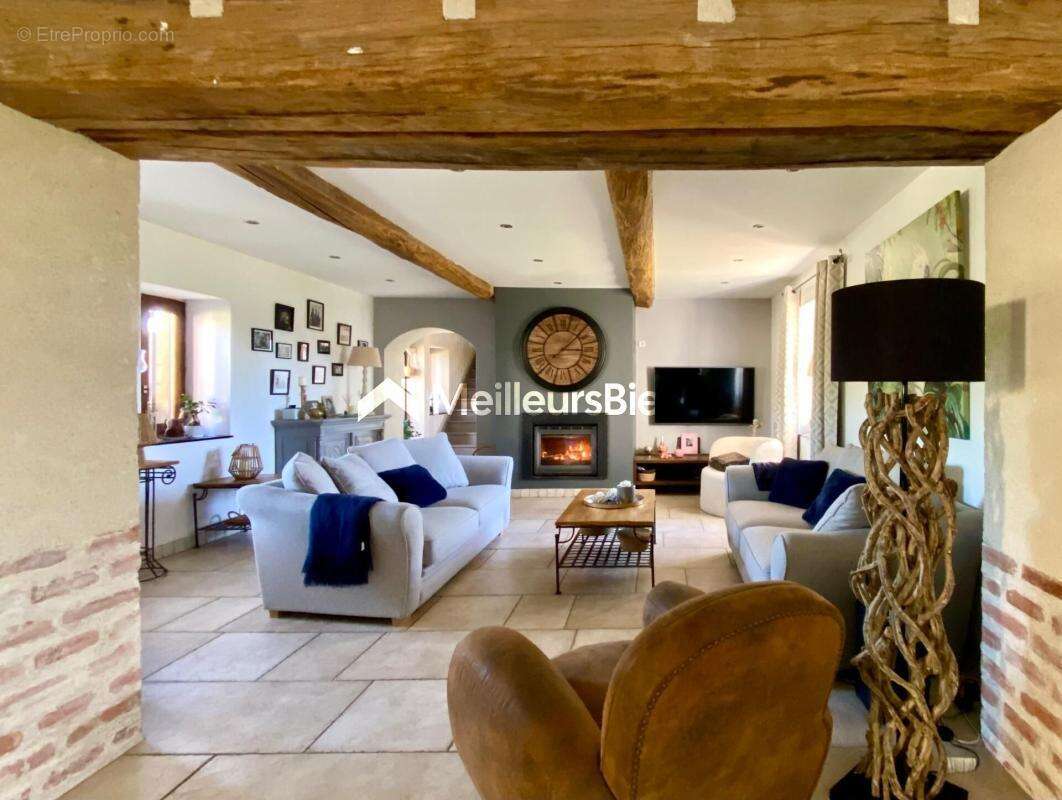 Maison à CHATILLON-SUR-CHALARONNE