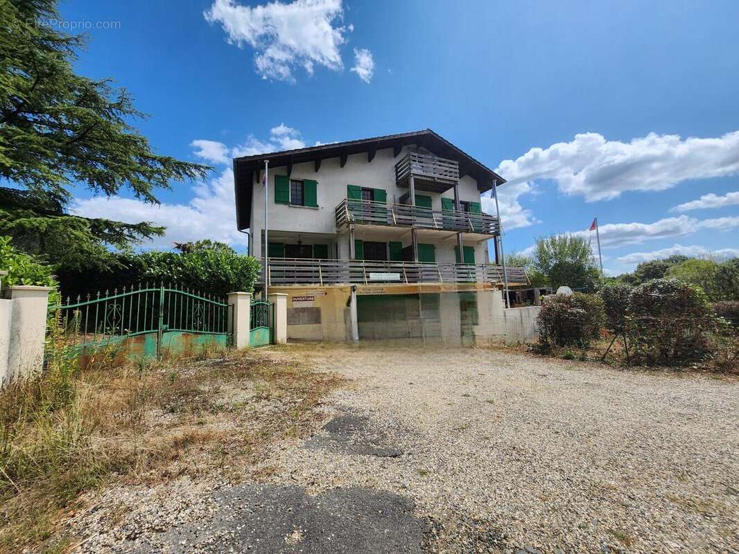 Photo 2 - Commerce à CAZAUBON