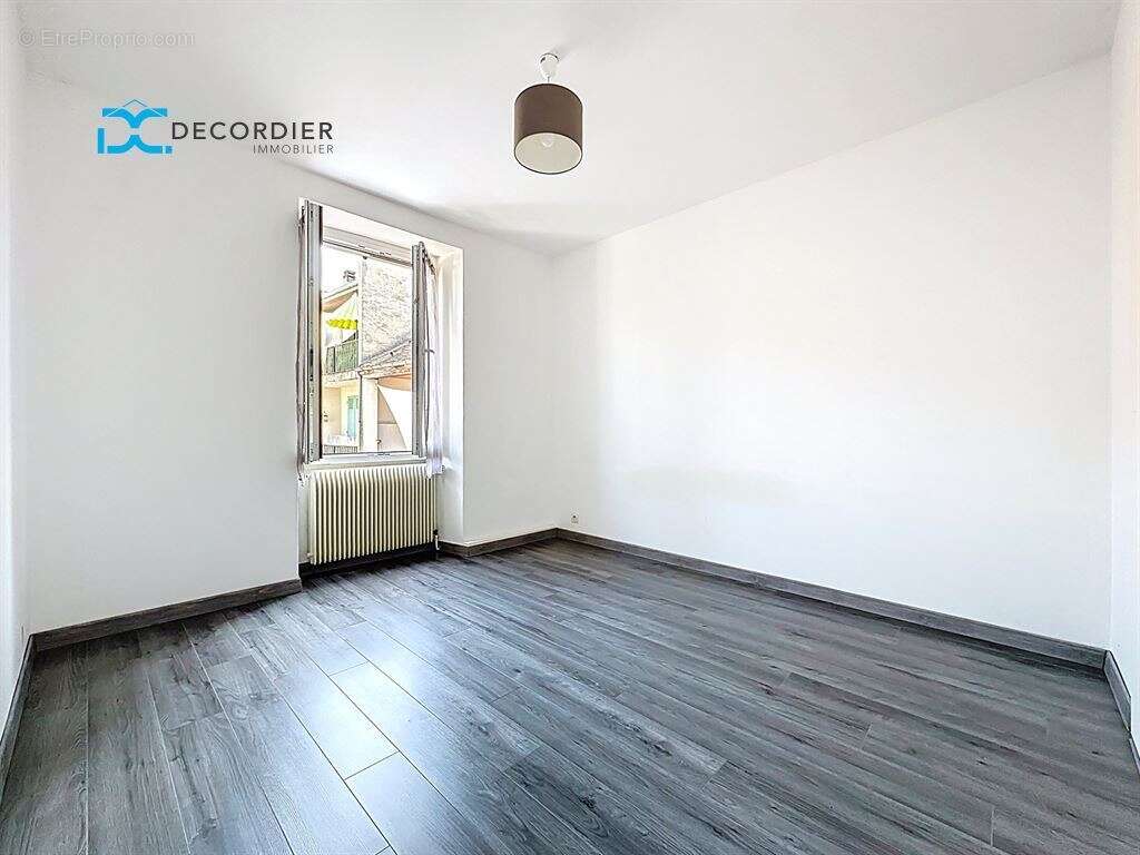 Appartement à EVIAN-LES-BAINS