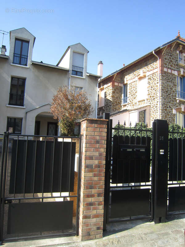 Maison à LE PERREUX-SUR-MARNE