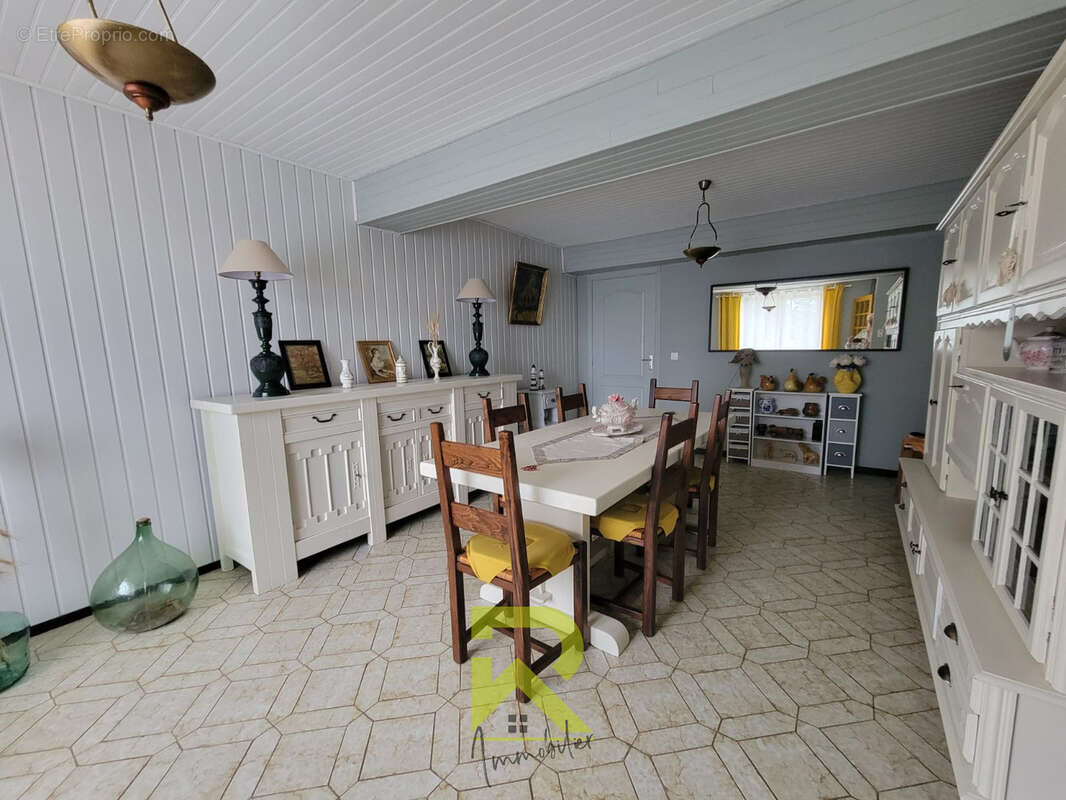 Maison à MEZERVILLE