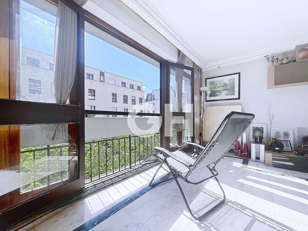 Appartement à PARIS-20E