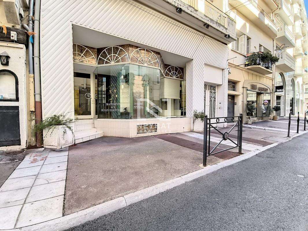 Commerce à SAINT-RAPHAEL