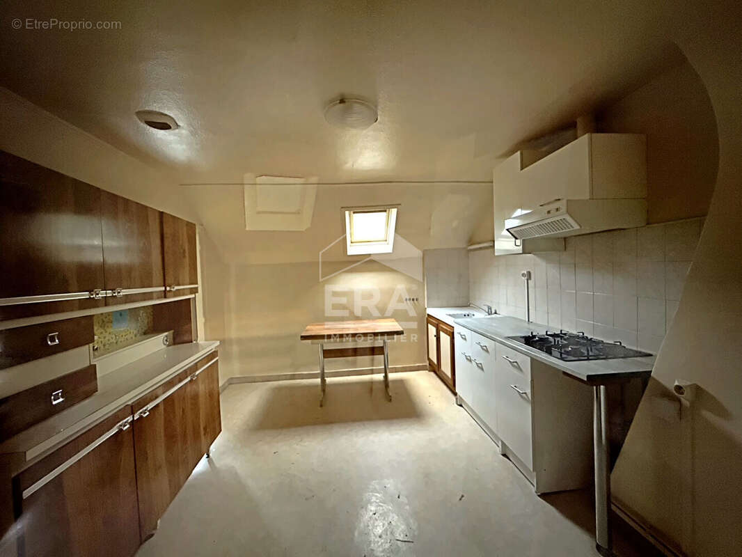 Maison à SAINT-JEAN-DE-BRAYE