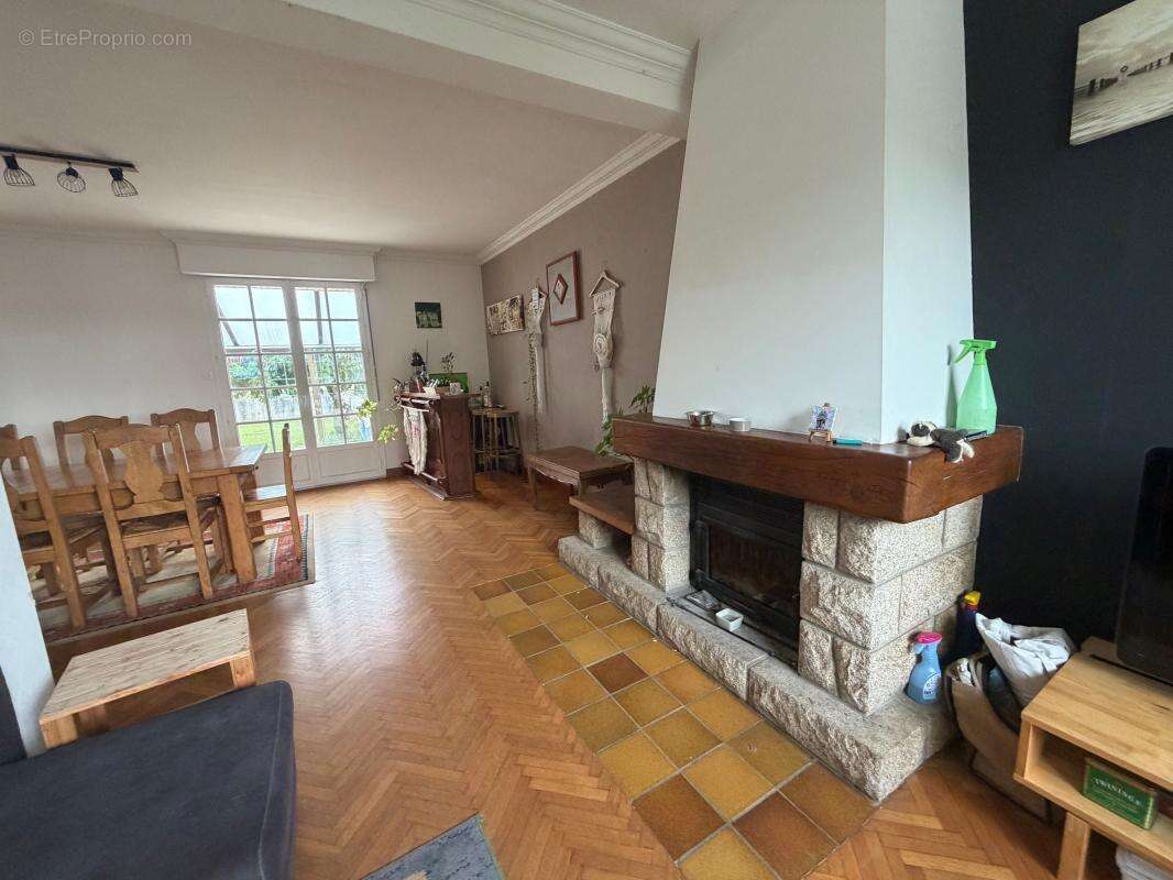 Maison à SAINT-RENAN