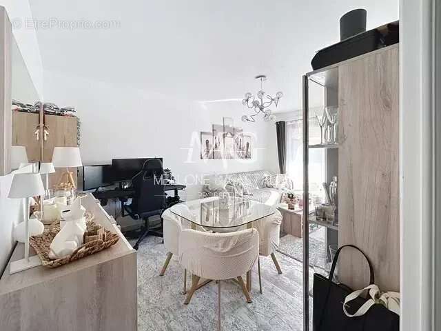 Appartement à LE CANNET