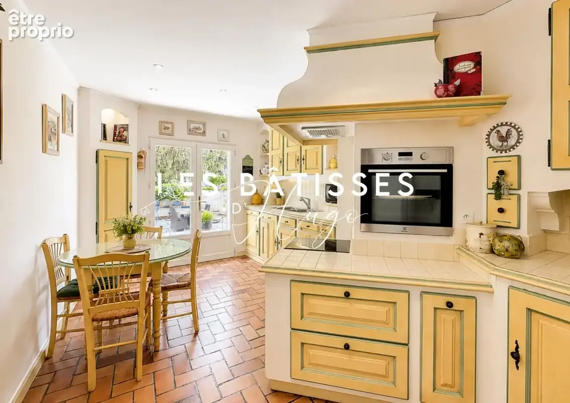 Maison 5 pièces 130 m² à vendre à Fontvieille (13990) - photo 6