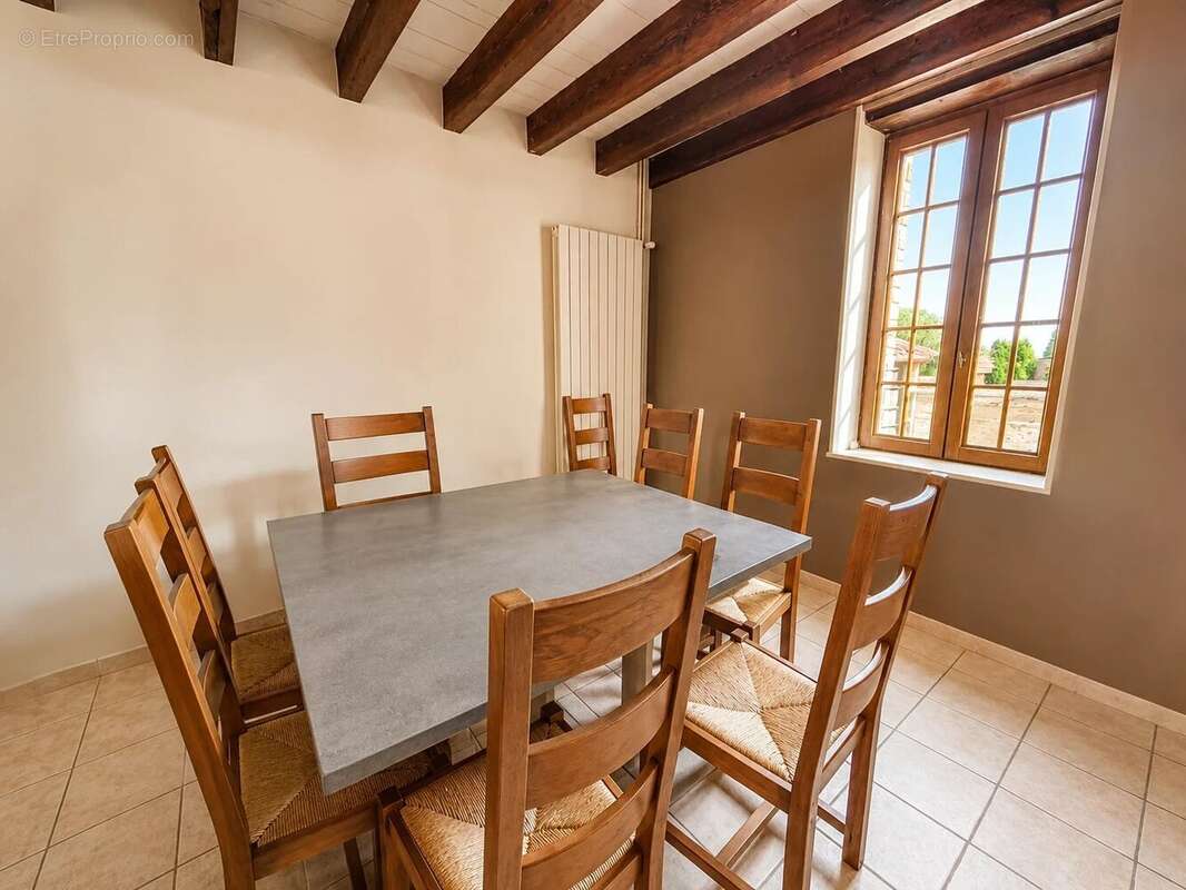 Maison à PARAY-SOUS-BRIAILLES