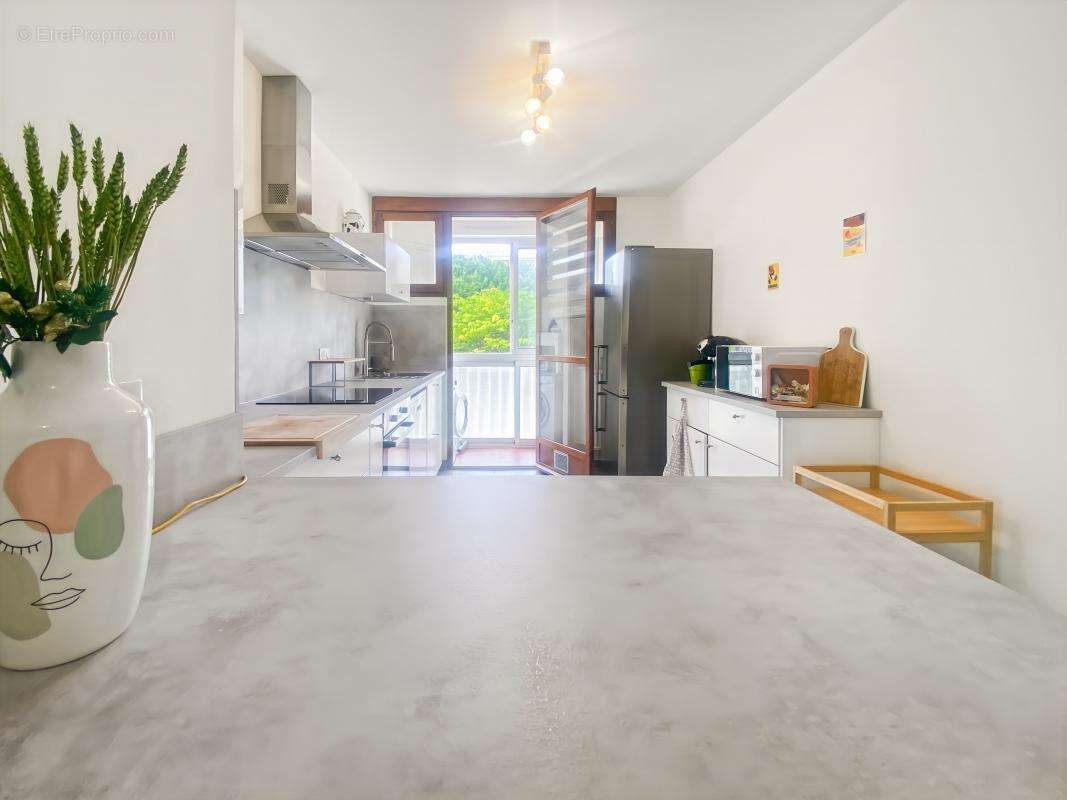 Appartement à MARSEILLE-13E