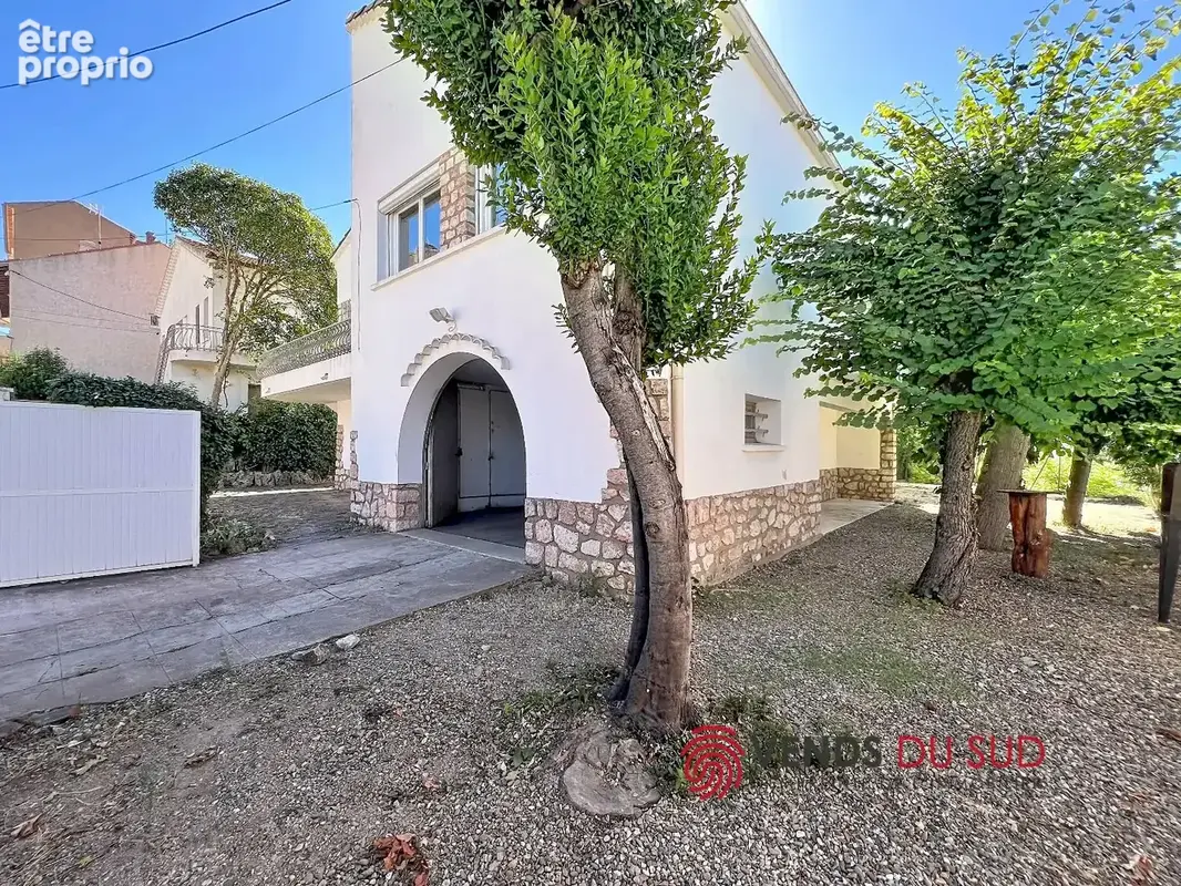 BEZIERS - CLINIQUES - IUT - Maison de ville à personnaliser avec jardin, grand garage - photo 4