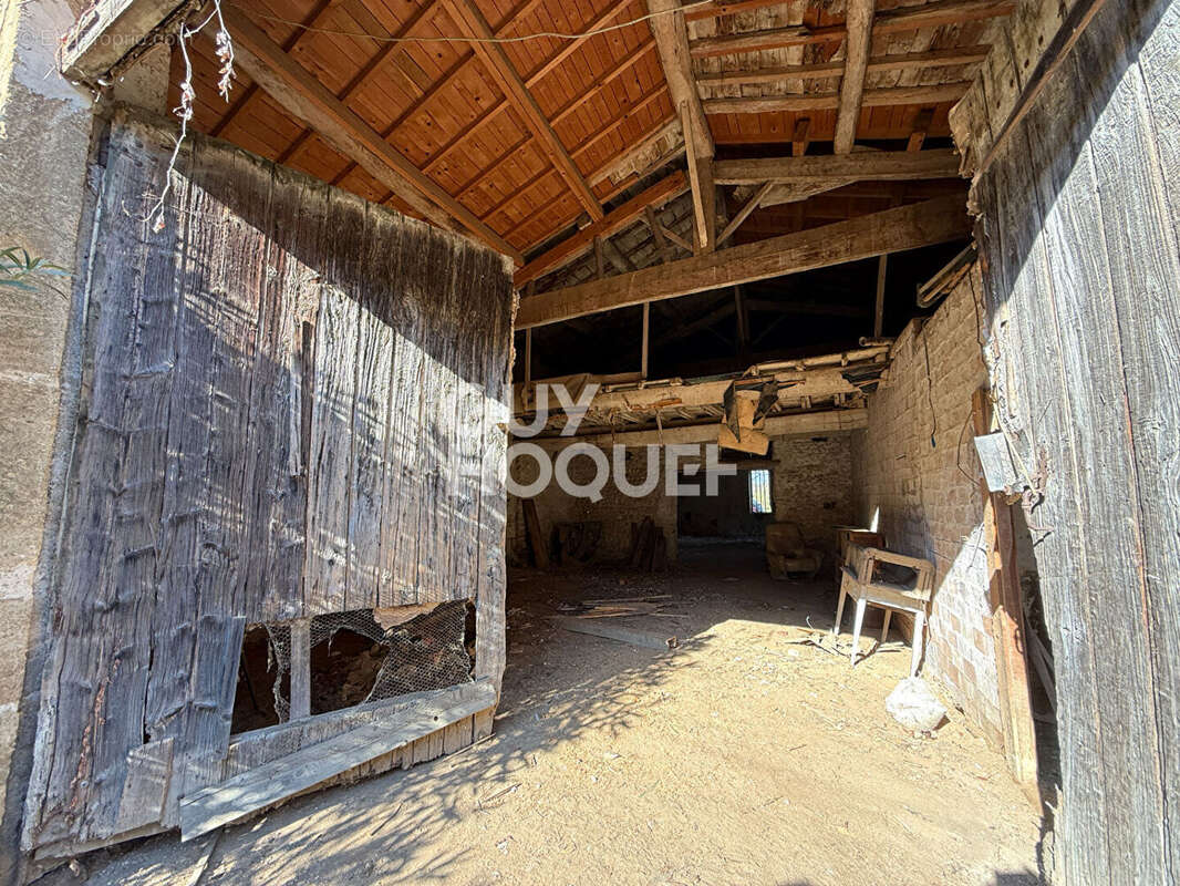 Maison à AMBONIL