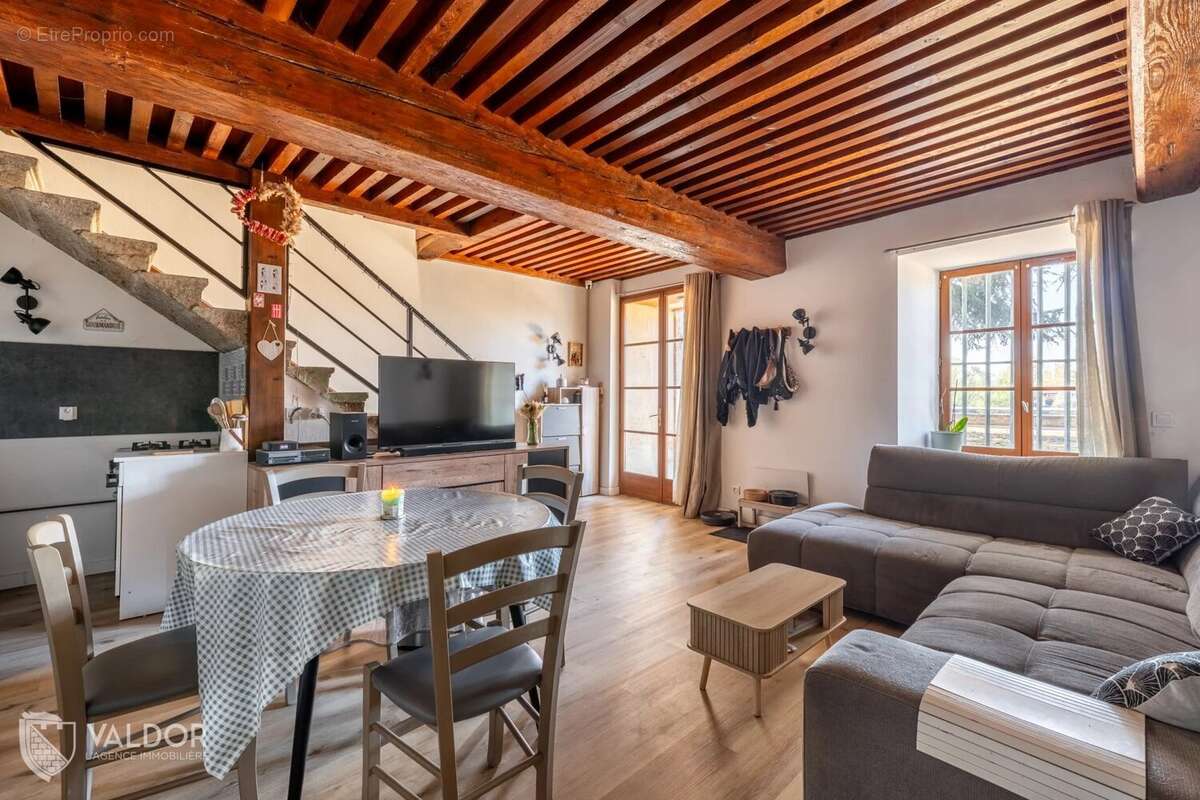 Appartement à TREVOUX