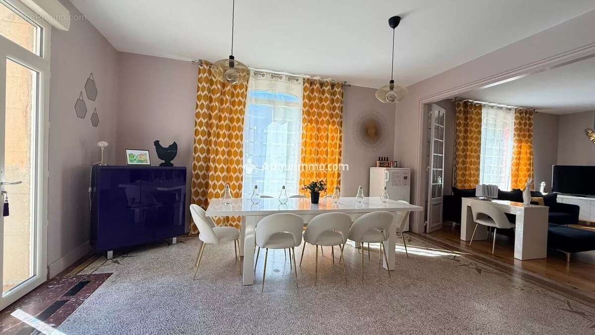 Maison à MOSTUEJOULS