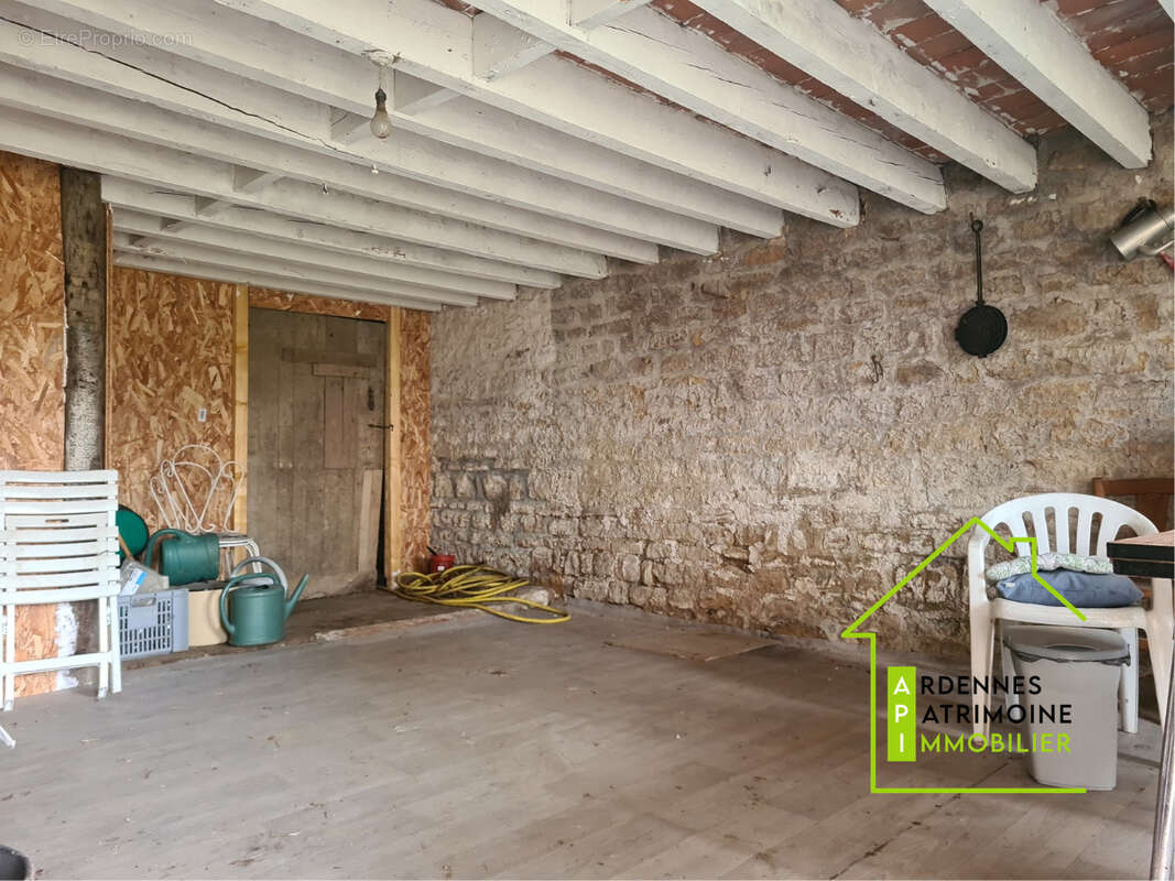 Grange 3 pièce 138m2 - photo 4