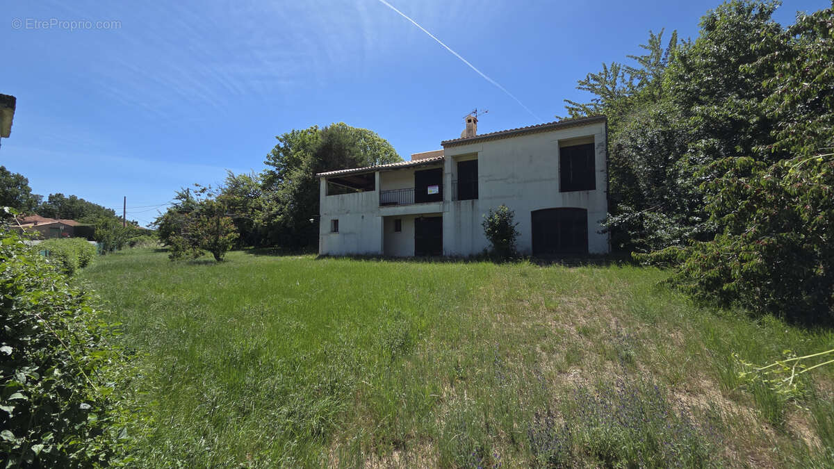À Vendre : Villa 164 m2   Terrain Clos de 1 500 m2   Revest-du-Bion - photo 5