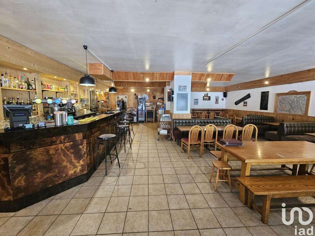 Photo 2 - Commerce à REALLON