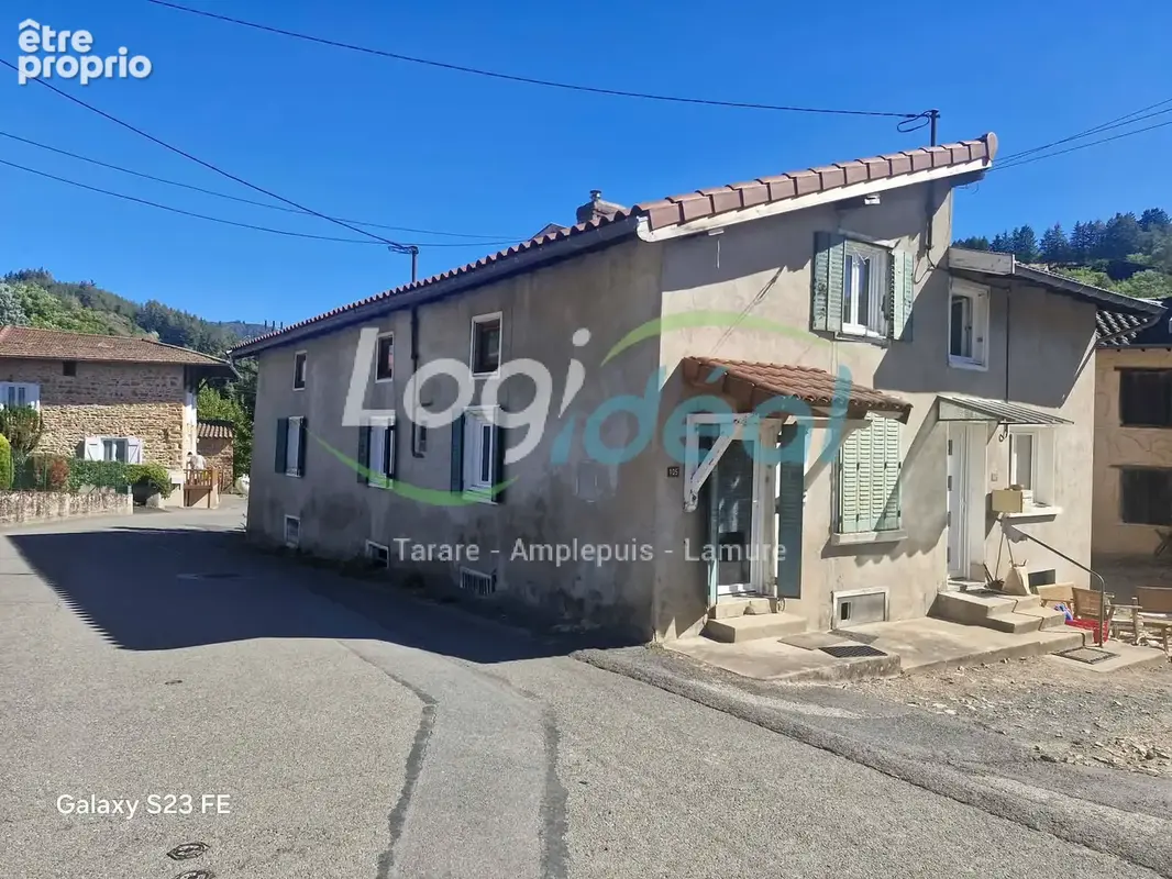 Maison à CHAMBOST-ALLIERES