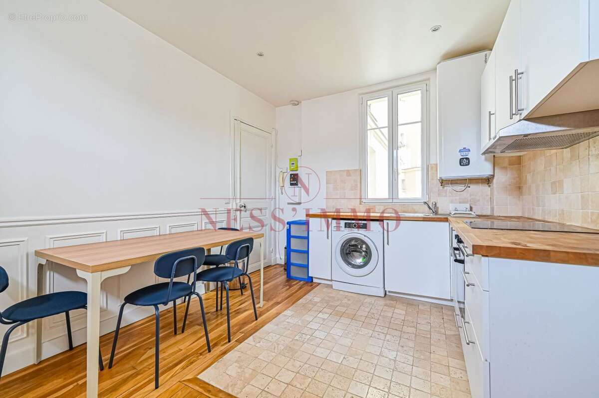 Appartement à PARIS-19E