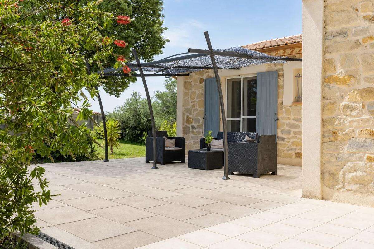 Maison familiale 6 pièces avec dépendance à Saint-Gilles - photo 12