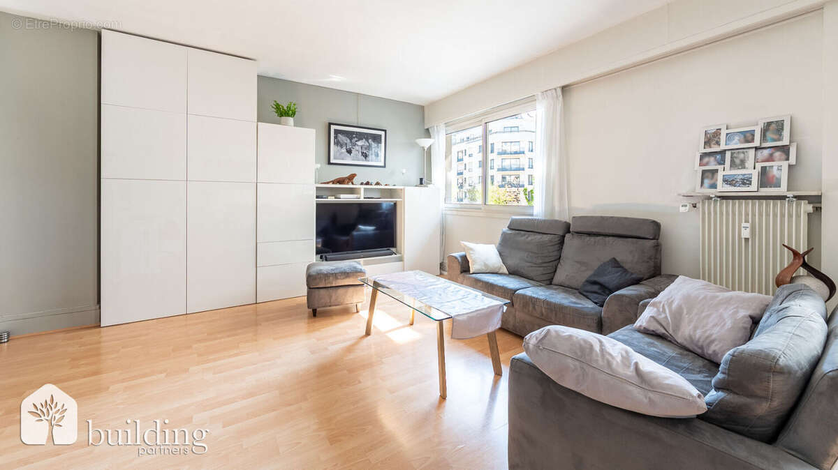 Appartement à LEVALLOIS-PERRET