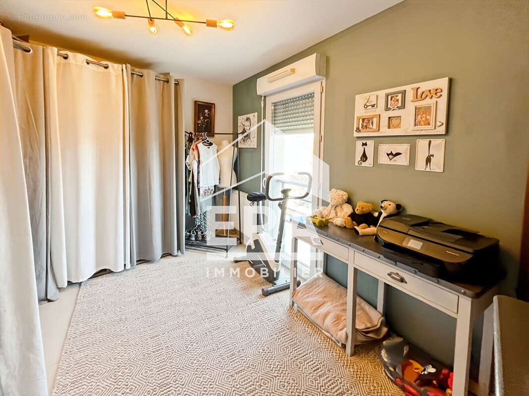 Appartement à CHATEAURENARD