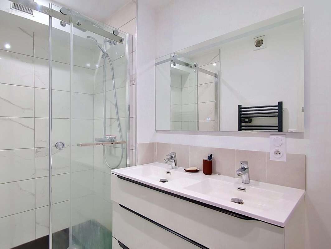 Photo 8 - Appartement à SAINT-MARTIN-D'HERES