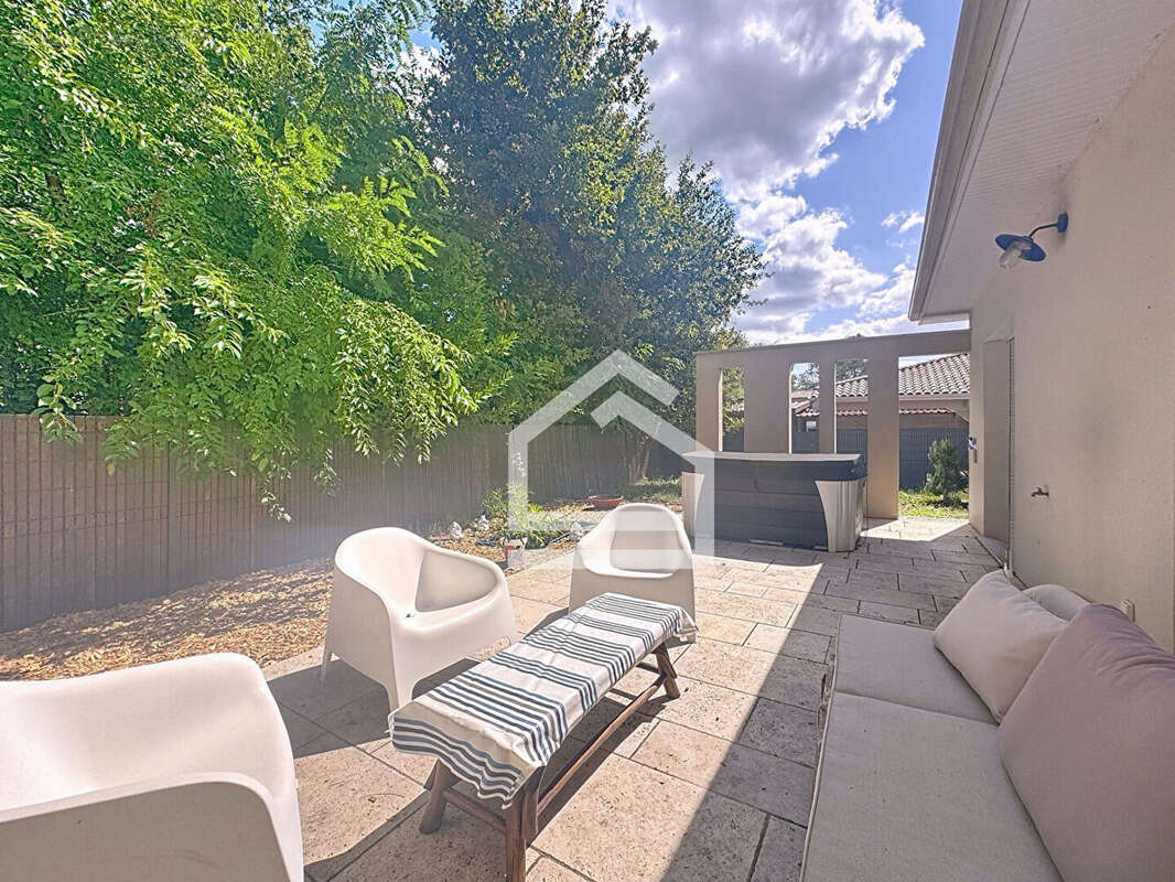 Maison à SAINT-MEDARD-EN-JALLES