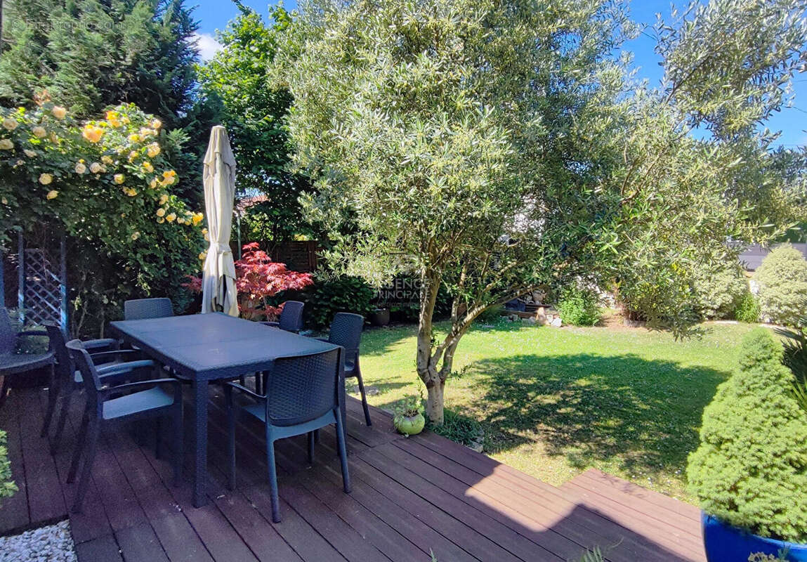 Maison à LE PLESSIS-BOUCHARD