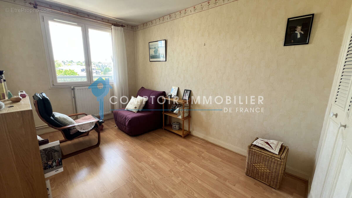 Appartement à CORBEIL-ESSONNES