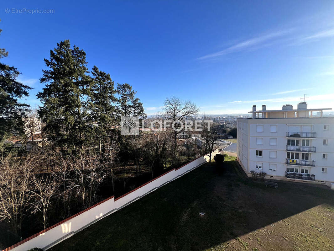 Appartement à RIORGES