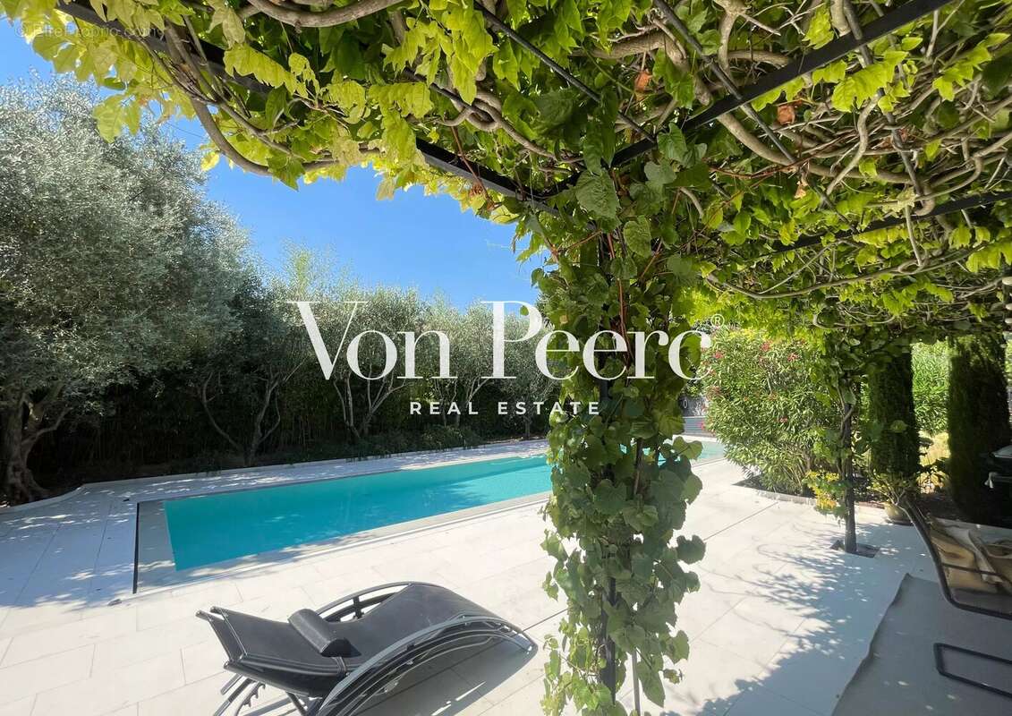 Maison contemporaine de plain pied à Saint Rémy de Provence - photo 2