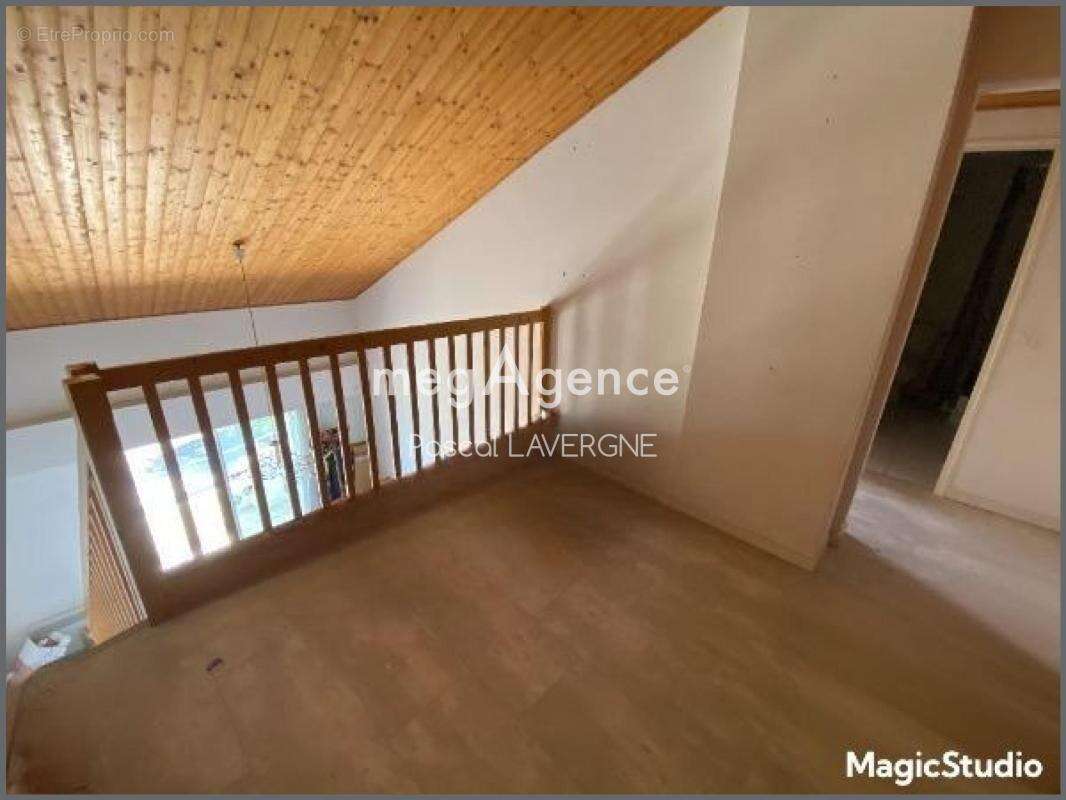 Appartement - Centre-ville de Saint-Gilles-Croix-de-Vie - photo 3