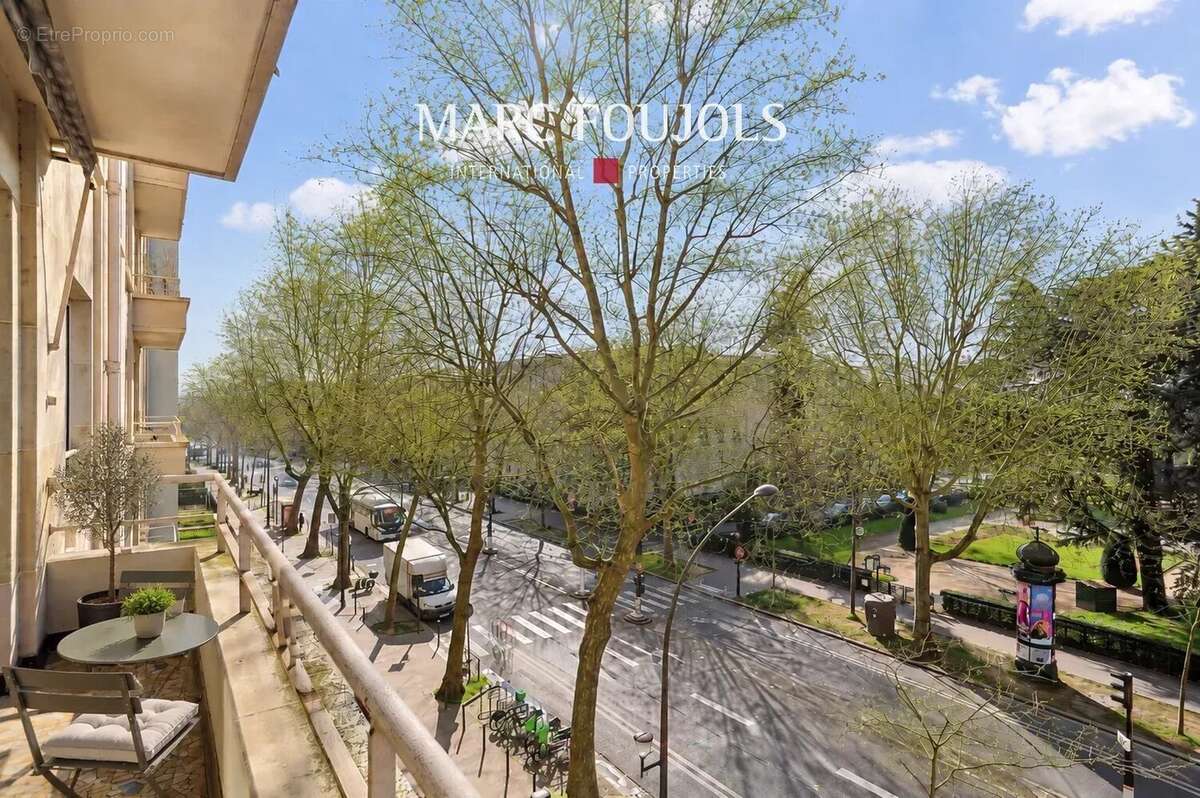 Paris XVI Appartement avec balcon et vue dégagée - photo 2