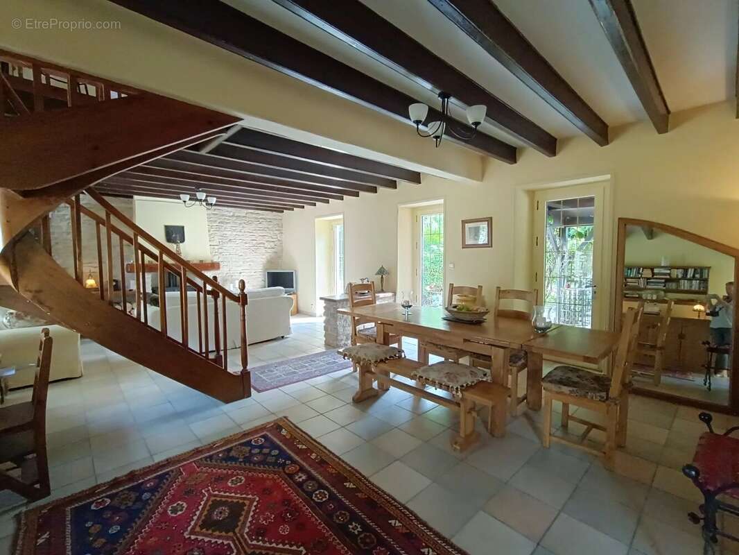 Charmante maison avec piscine et maison d'amis, proche Maillezais - photo 5