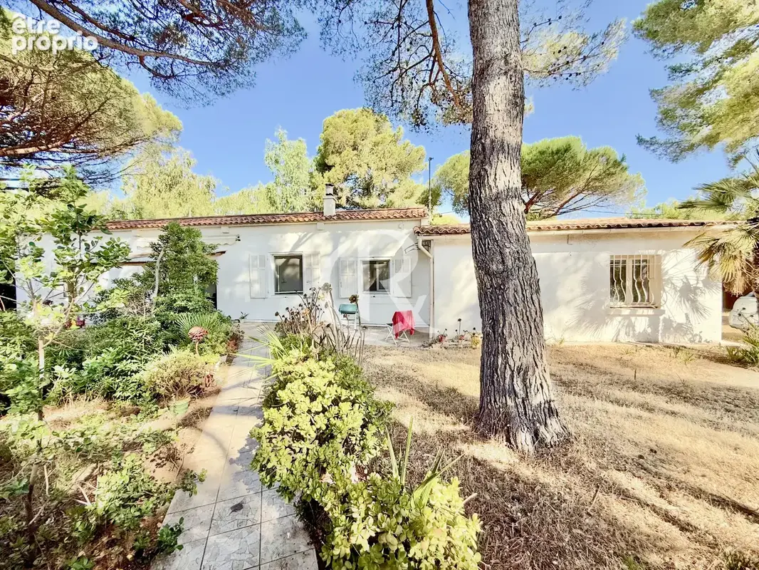 Maison à HYERES