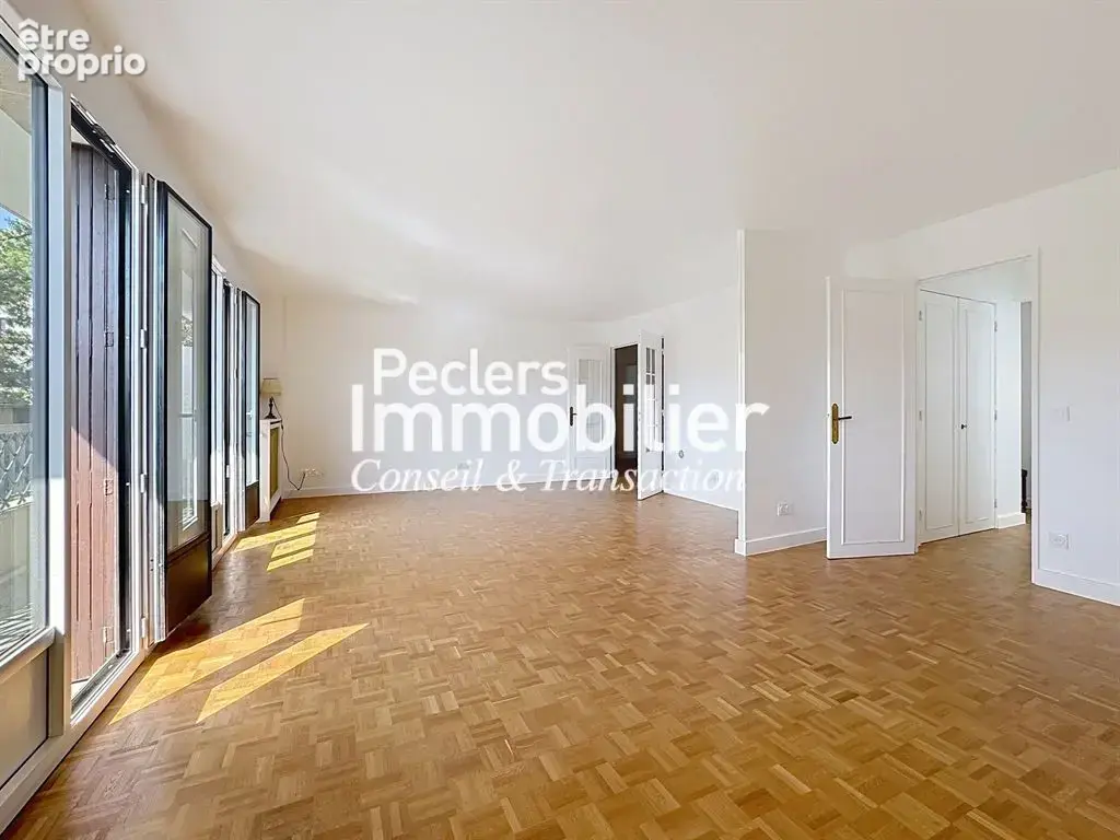 Appartement familial - 5 pieces - quartier Richelieu Châtaigneraie, proche centre ville - photo 4