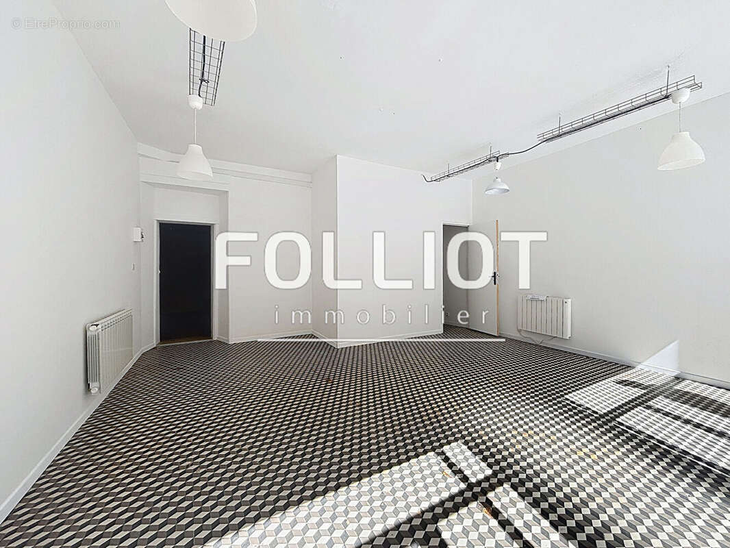 A vendre  Immeuble Caumont L Evente - photo 5