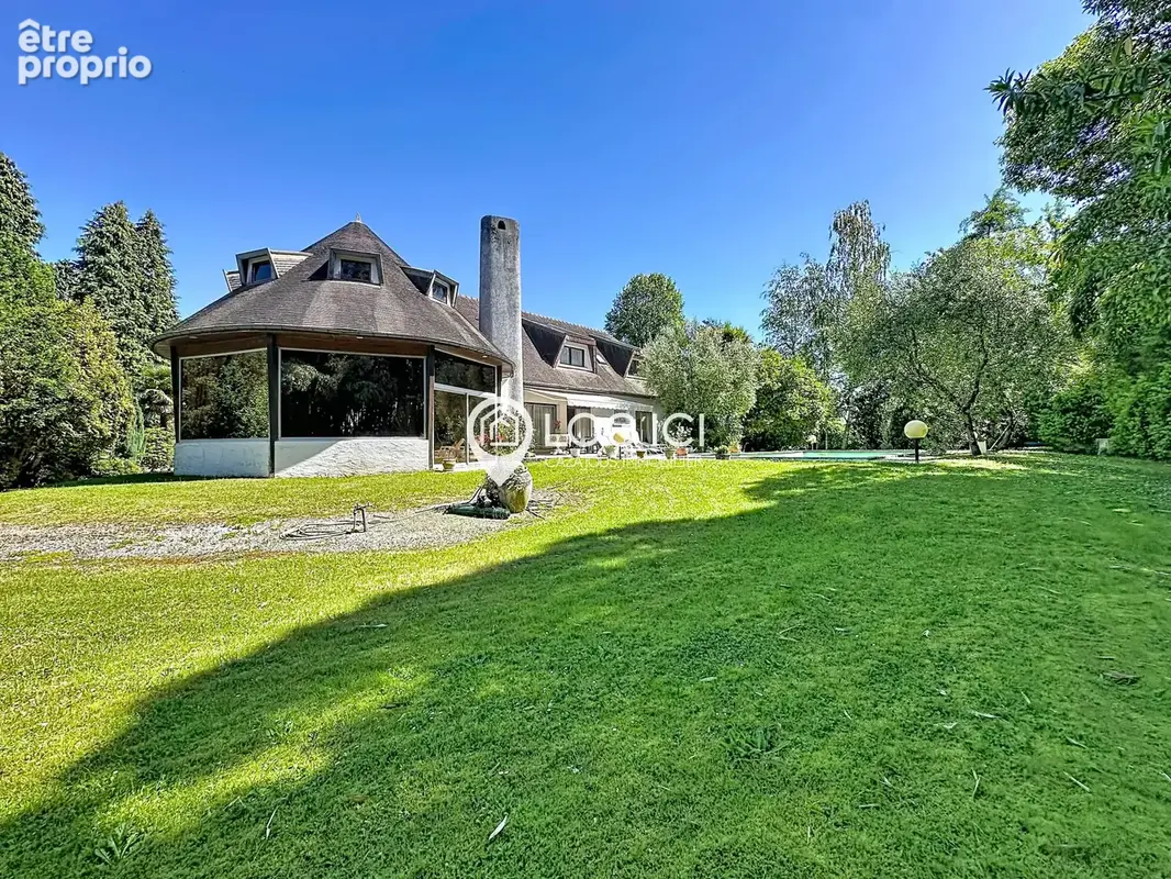 NAY - Vente Maison familiale atypique T9 sur 3 niveaux avec piscine - photo 3
