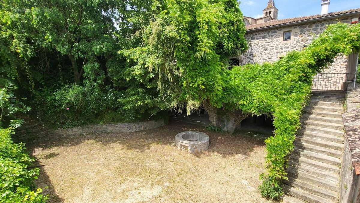 Maison à LAURAC-EN-VIVARAIS