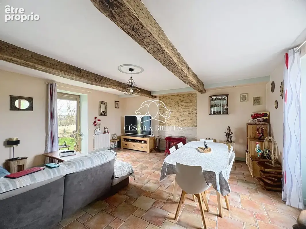 Maison 175 m² à Pouilly-Sous-Charlieu  - photo 3