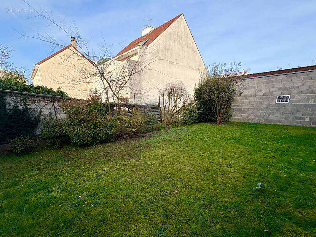Maison à MAISONS-LAFFITTE