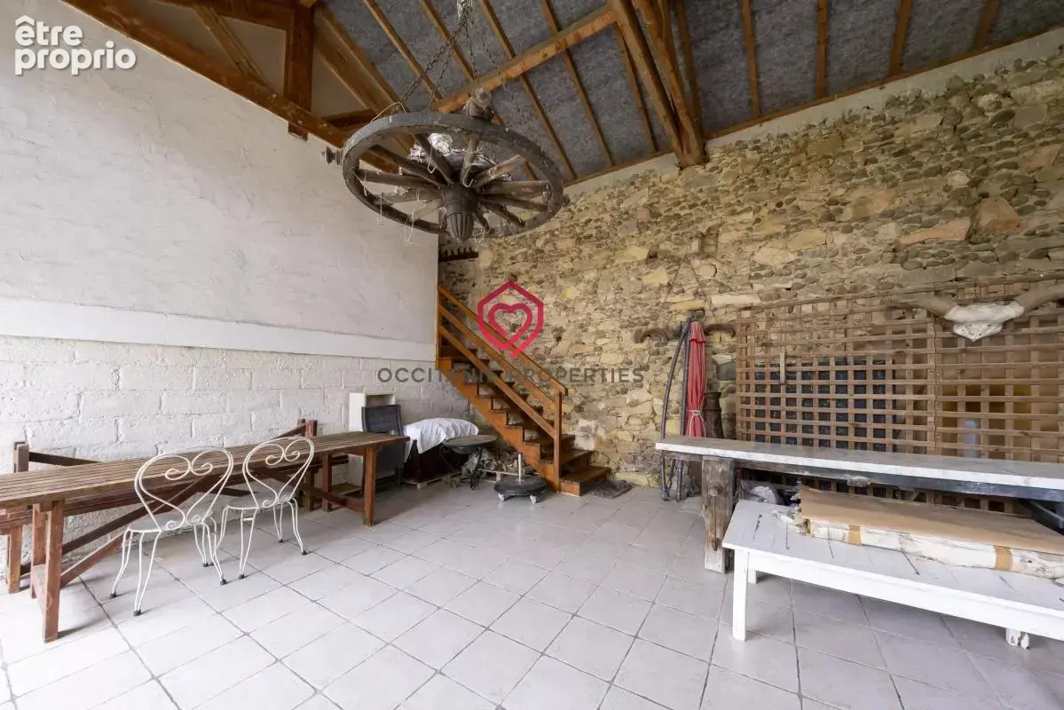 Maison avec gîte, dépendance et vue panoramique - photo 14