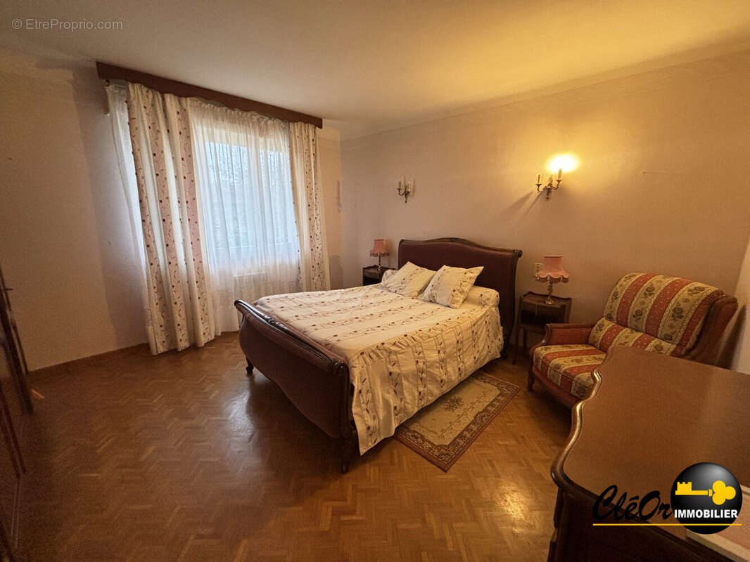 Maison 254 m² à Navilly  - photo 4