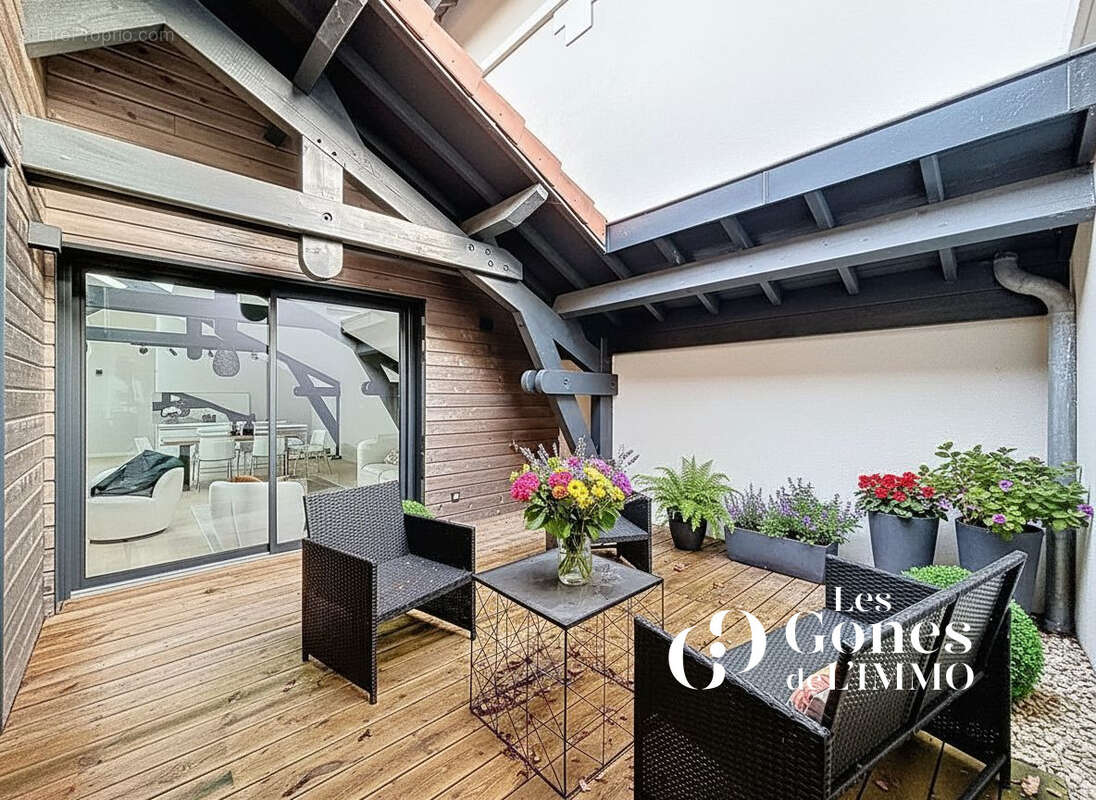 Appartement à CRAPONNE