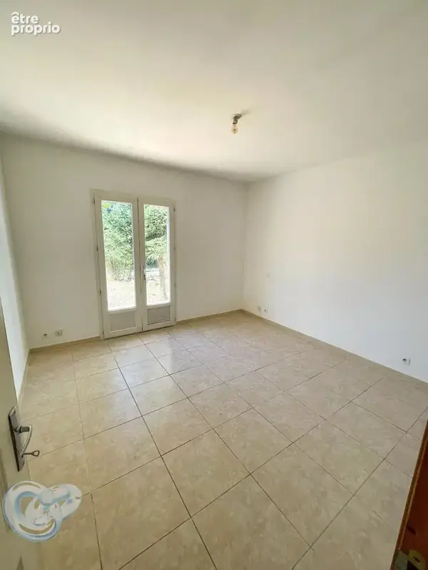 EXCLUSIVITE - Maison de plain-pied de 80 m² habitables avec jardin et garage attenant - photo 11