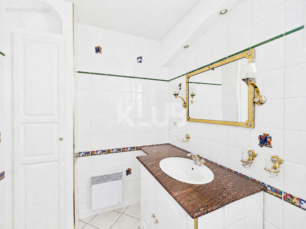 Appartement à SANARY-SUR-MER